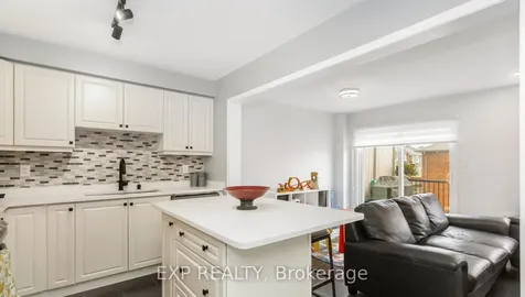 102 Bleasdale Avenue Brampton ON L7A 0G2