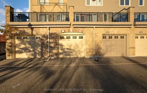 60 Fairwood Circle Brampton ON L6R 0Y6