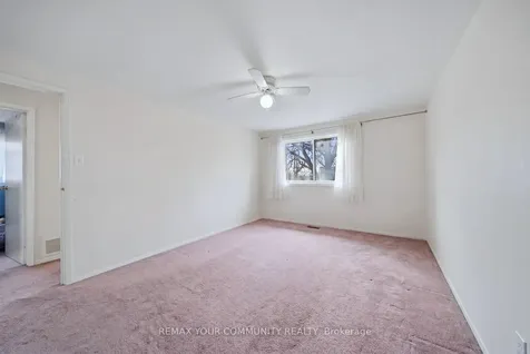 1238 Consort Crescent Burlington ON L7M 1J7