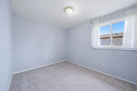 1238 Consort Crescent Burlington ON L7M 1J7