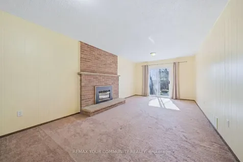 1238 Consort Crescent Burlington ON L7M 1J7