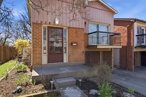 1238 Consort Crescent Burlington ON L7M 1J7
