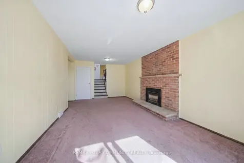 1238 Consort Crescent Burlington ON L7M 1J7