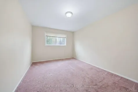 1238 Consort Crescent Burlington ON L7M 1J7