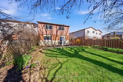 1238 Consort Crescent Burlington ON L7M 1J7