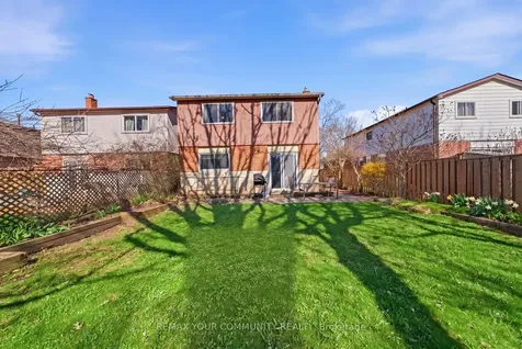 1238 Consort Crescent Burlington ON L7M 1J7
