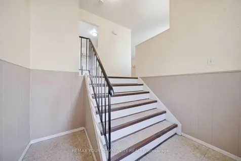 1238 Consort Crescent Burlington ON L7M 1J7
