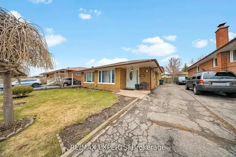1149 Shadeland Drive Mississauga ON L5C 1P2