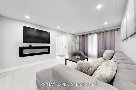 1149 Shadeland Drive Mississauga ON L5C 1P2