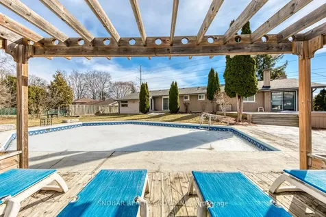 71 Premium Way Mississauga ON L5B 1A1