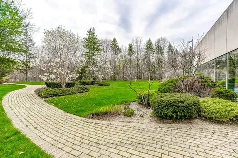 1700 The Collegeway N/a Mississauga ON L5L 4M2