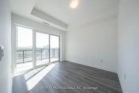 25 Neighbourhood Lane Toronto ON M9Y 0C4