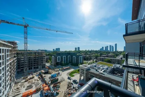 25 Neighbourhood Lane Toronto ON M9Y 0C4