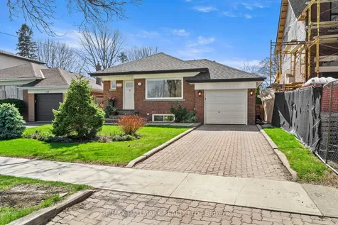 136 Lothian Avenue Toronto ON M8Z 4L4