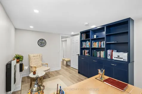 136 Lothian Avenue Toronto ON M8Z 4L4