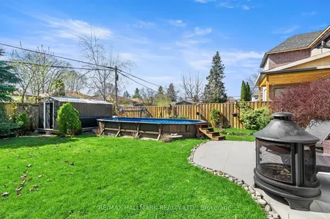 136 Lothian Avenue Toronto ON M8Z 4L4