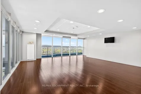 551 Maple Avenue Burlington ON L7S 1M7