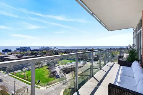 551 Maple Avenue Burlington ON L7S 1M7