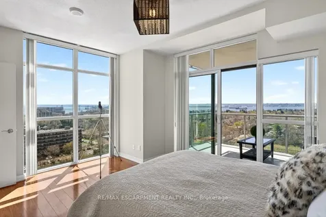 551 Maple Avenue Burlington ON L7S 1M7