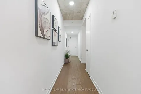 530 Indian Grove Toronto ON M6P 0B3