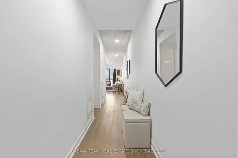 530 Indian Grove Toronto ON M6P 0B3