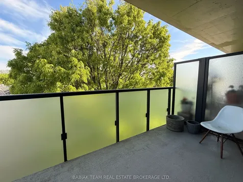 530 Indian Grove Toronto ON M6P 0B3