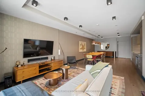 530 Indian Grove Toronto ON M6P 0B3