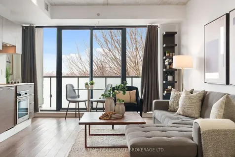530 Indian Grove Toronto ON M6P 0B3