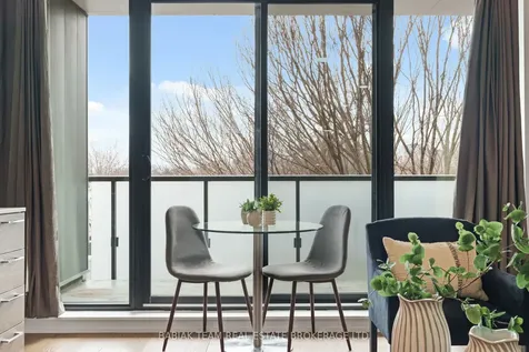 530 Indian Grove Toronto ON M6P 0B3