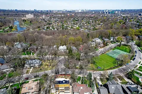 72 Baby Point Road Toronto ON M6S 2G3