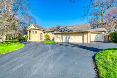 1327 Sedgewick Crescent Oakville ON L6L 1X7