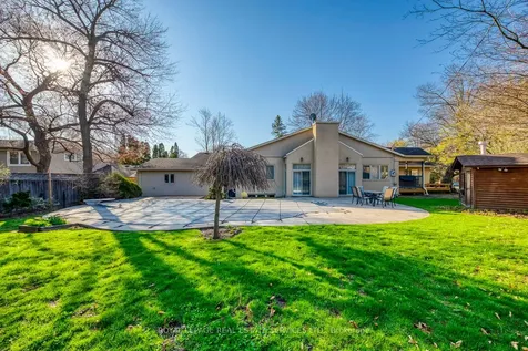 1327 Sedgewick Crescent Oakville ON L6L 1X7
