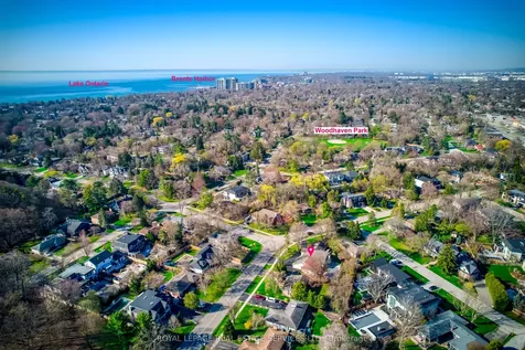 1327 Sedgewick Crescent Oakville ON L6L 1X7