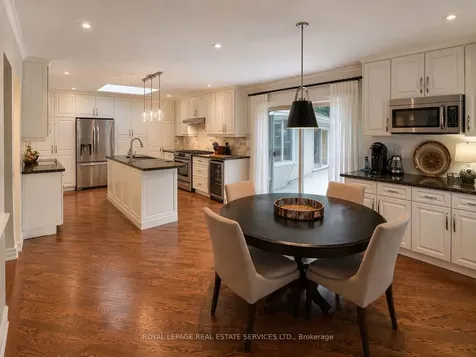 1327 Sedgewick Crescent Oakville ON L6L 1X7