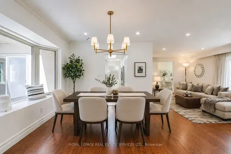 1327 Sedgewick Crescent Oakville ON L6L 1X7