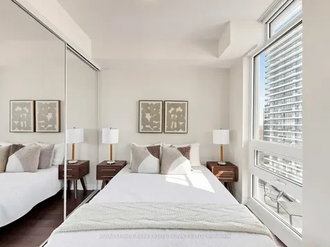 59 Annie Craig Drive Toronto ON M8V 0C4
