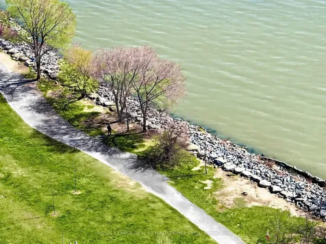 59 Annie Craig Drive Toronto ON M8V 0C4