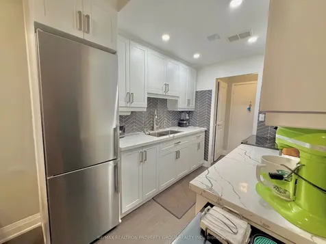 3320 Fieldgate Drive Mississauga ON L4X 2J2