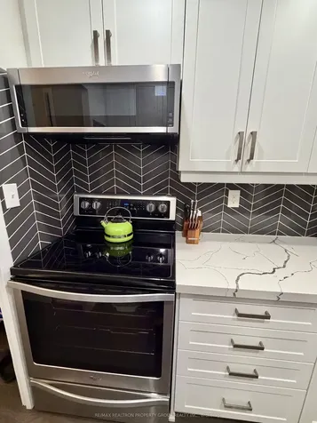 3320 Fieldgate Drive Mississauga ON L4X 2J2