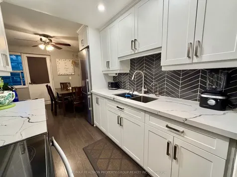 3320 Fieldgate Drive Mississauga ON L4X 2J2