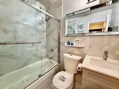 3320 Fieldgate Drive Mississauga ON L4X 2J2