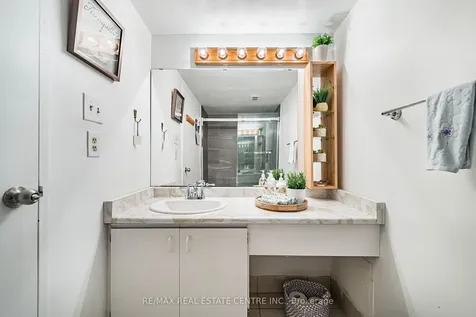 627 The West Mall Road Toronto ON M9C 4X5