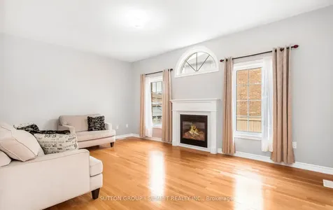 10 Elmcrest Drive Brampton ON L6Y 5T7
