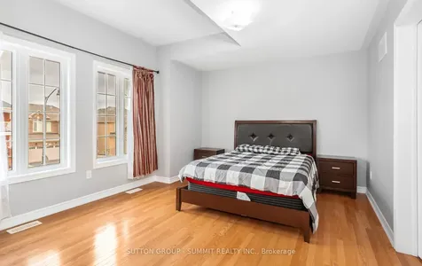 10 Elmcrest Drive Brampton ON L6Y 5T7