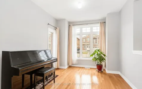 10 Elmcrest Drive Brampton ON L6Y 5T7