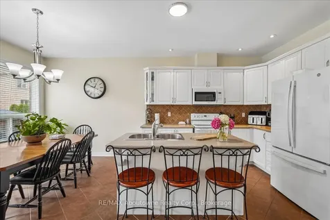 4679 Webb Street Burlington ON L7M 0E3