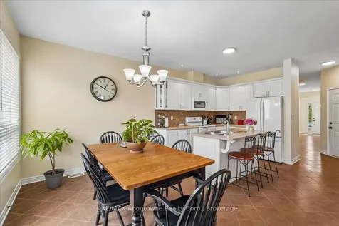 4679 Webb Street Burlington ON L7M 0E3