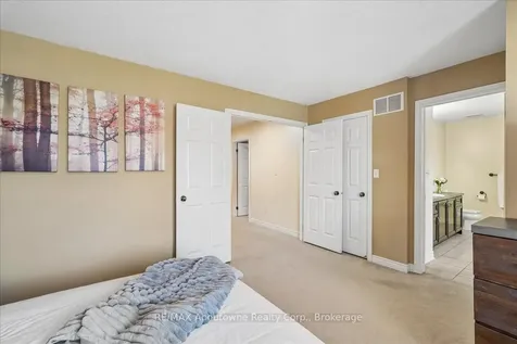 4679 Webb Street Burlington ON L7M 0E3
