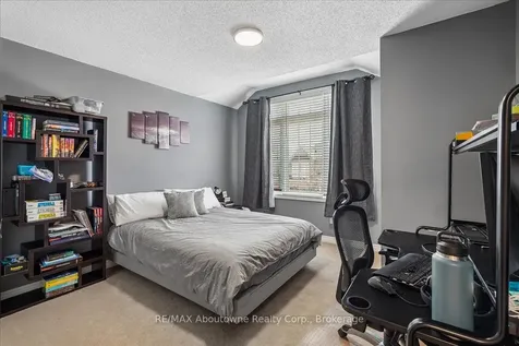 4679 Webb Street Burlington ON L7M 0E3