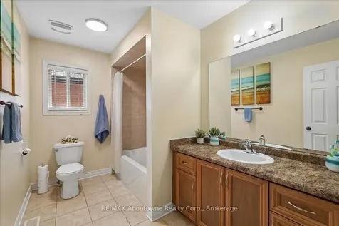 4679 Webb Street Burlington ON L7M 0E3